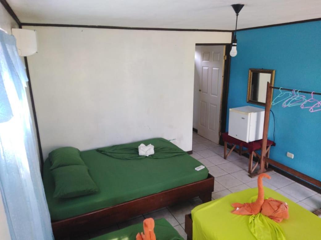 Cabinas Miss Miriam 2 Tortuguero Exterior photo